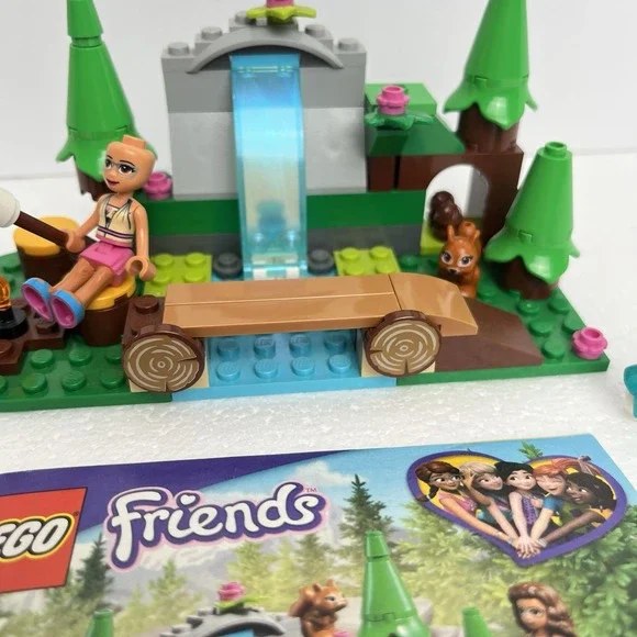LEGO 41677 Friends Forest Waterfall Olivia Andrea Squirrel Scooter Diamond - Picture 5 of 11